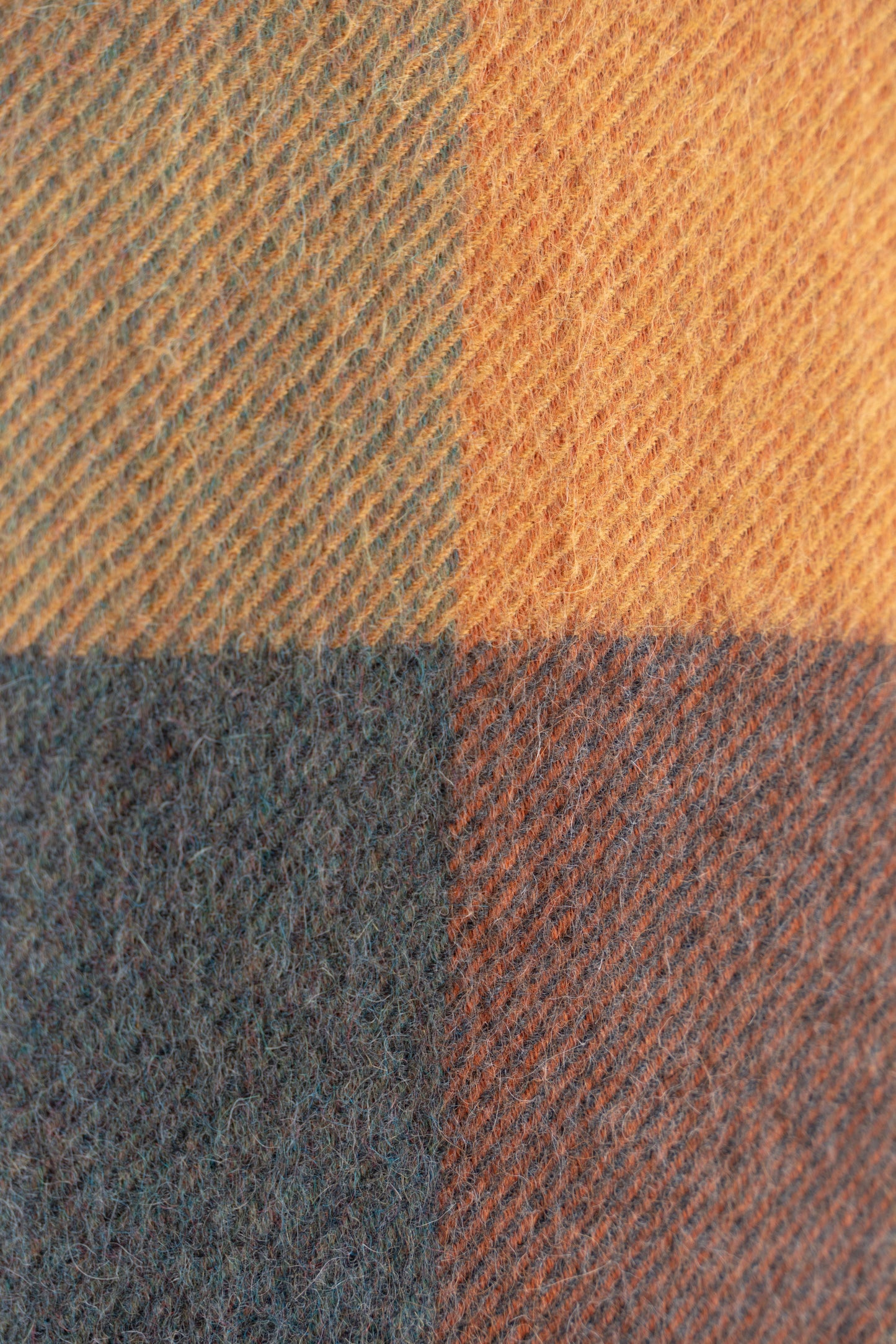 Check Pattern Natural Color 100% Alpaca Throw