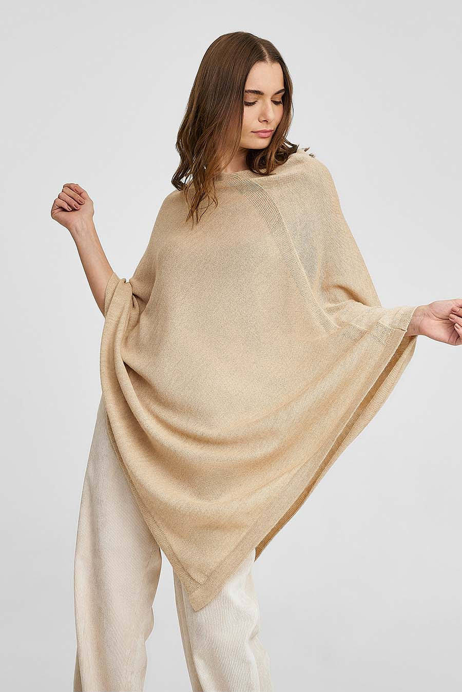 Almendra Baby Alpaca Poncho