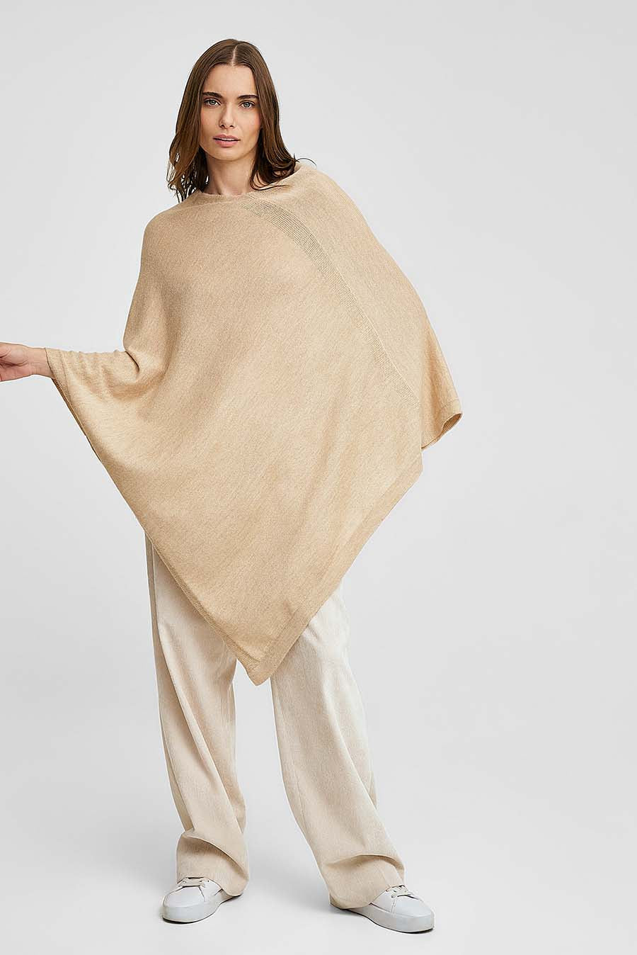 Almendra Baby Alpaca Poncho