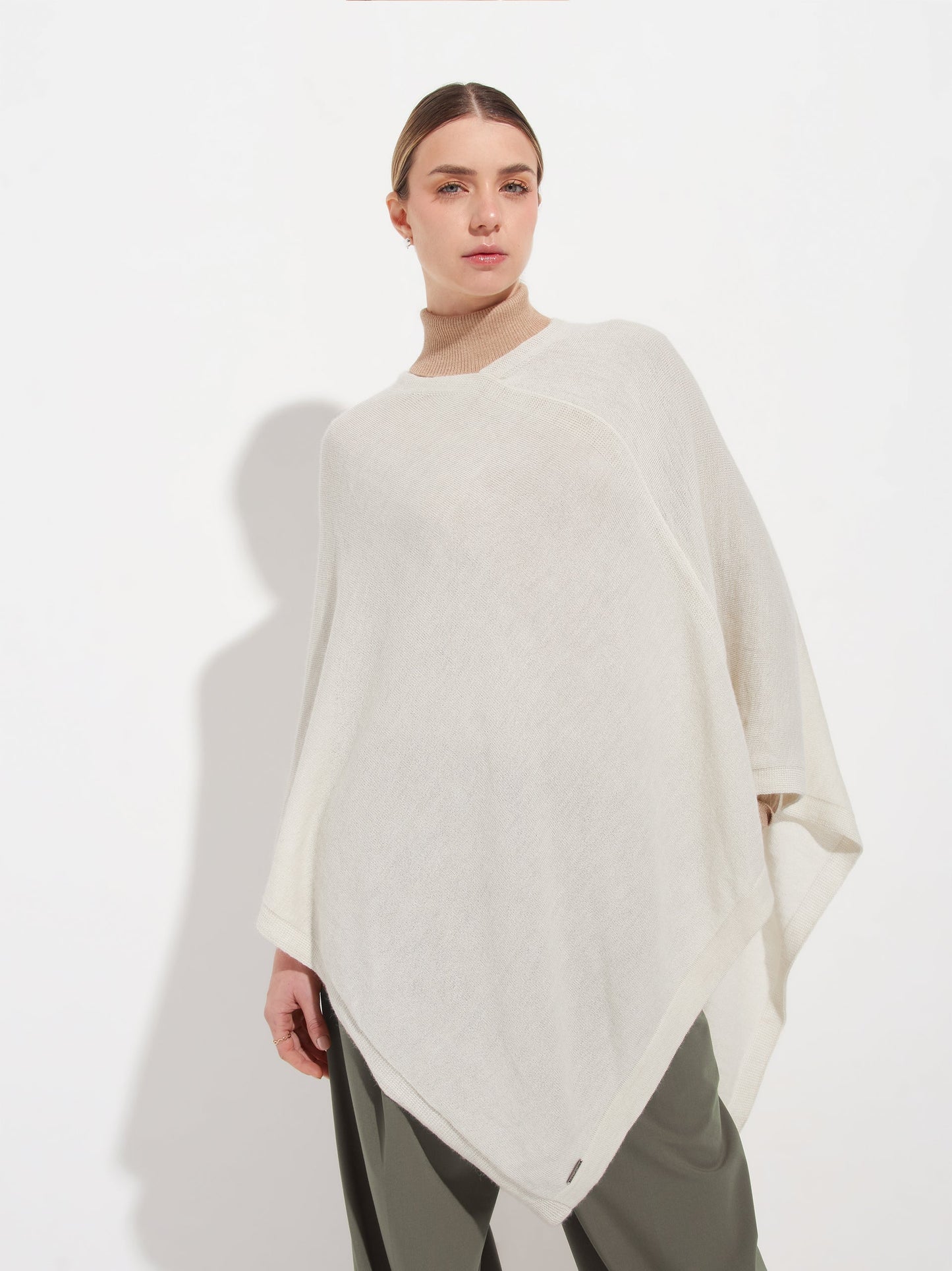 Almendra Baby Alpaca Poncho