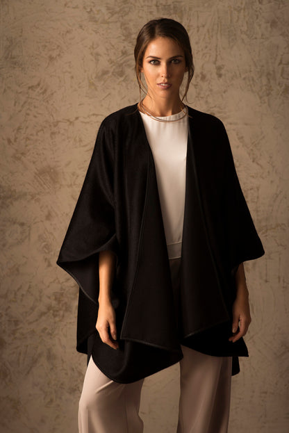 Agil Royal Suri Alpaca Cape